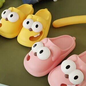 New cartoon big-eyed dog slippers for women's summer home indoor cartoon toe cap